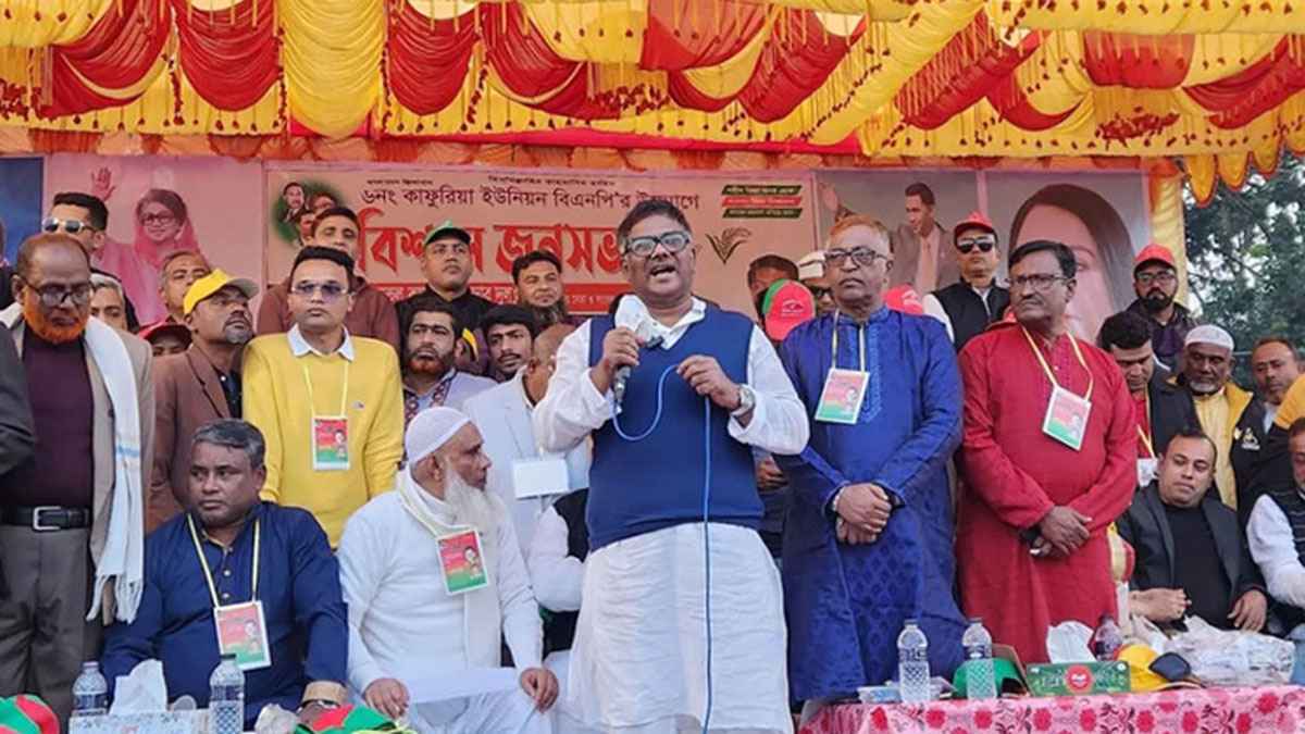 ‘মায়া লাগলে কোনো রাজ্যের মুখ্যমন্ত্রী বানাক হাসিনাকে’