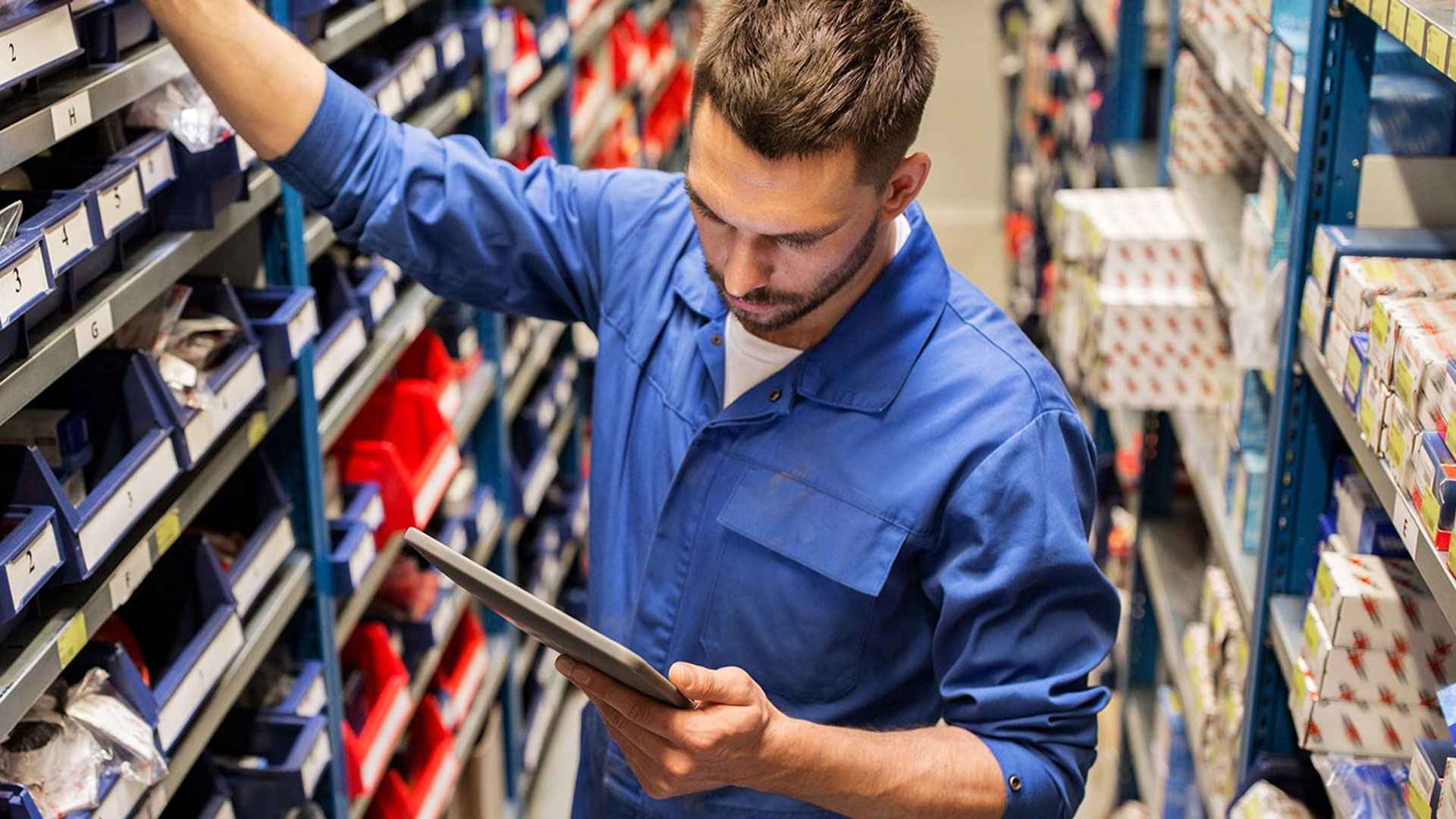 পুরুষ কর্মী খুঁজছে আকিজ মটরস