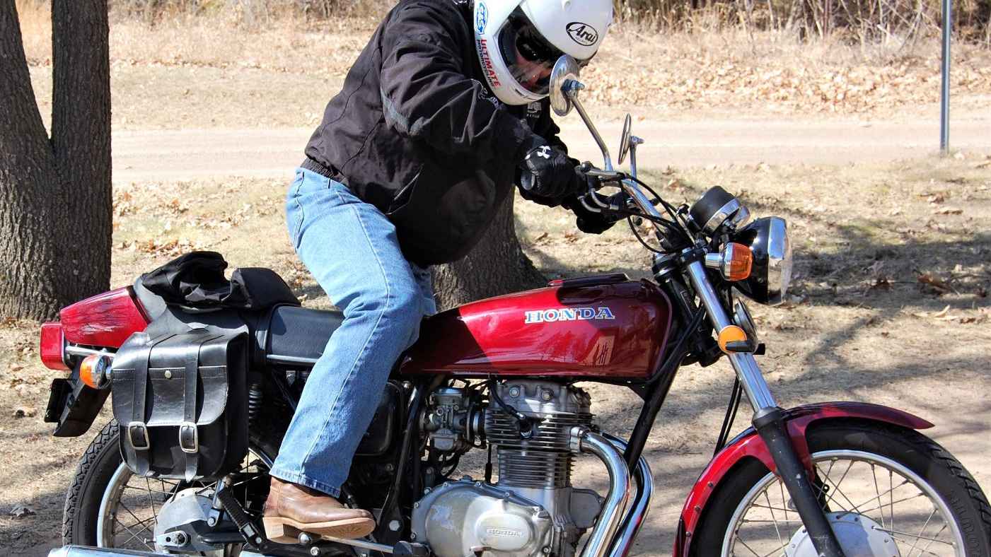 শীতে মোটরসাইকেল স্টার্ট না নিলে কী করবেন?