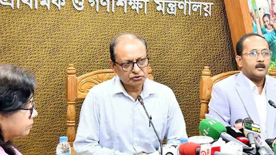 নতুন বছরের প্রথম দিন হচ্ছে না বই উৎসব: গণশিক্ষা উপদেষ্টা