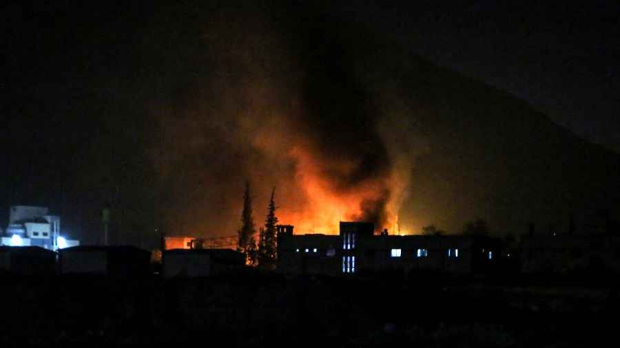 সিরিয়ায় ৪৮ ঘণ্টায় ২৫০ হামলা ইজরায়েলের