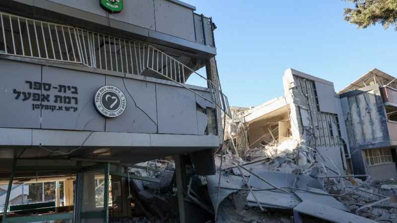 তেলআবিবের কেন্দ্রস্থলে হুথির ক্ষেপণাস্ত্র হামলায় আহত ১৬