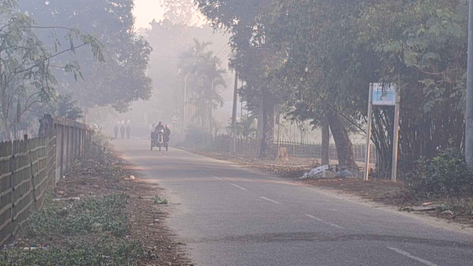 পঞ্চগড়ে তাপমাত্রা কিছুটা বাড়লেও কমেনি শীতের তীব্রতা