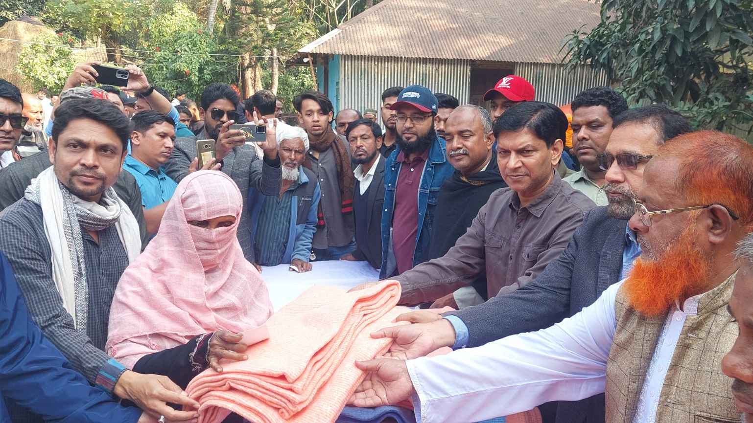 ‘রাষ্ট্র সংস্কারের ৩১ দফা’ নিয়ে বিএনপির উঠান বৈঠক ও শীতবস্ত বিতরণ