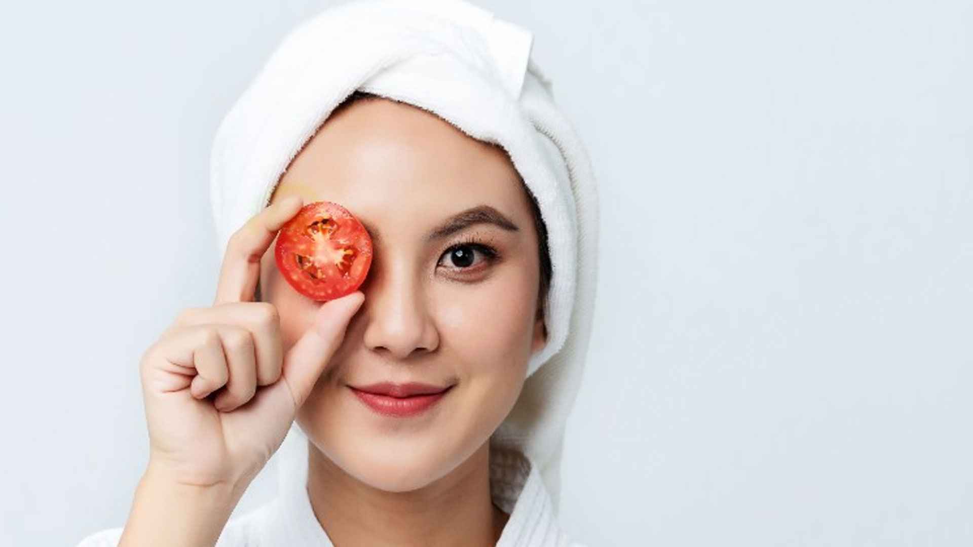 ত্বকের যত্নে টমেটোর ব্যবহার