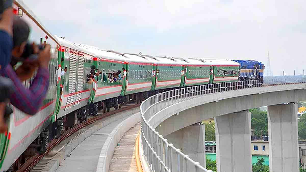 পদ্মা সেতু হয়ে ঢাকা-খুলনা রুটে ট্রেনের ভাড়া ও সময়সূচি জানাল রেলওয়ে
