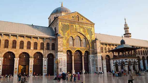 দামেস্কের যে মসজিদে ঈসা (আ.) অবতরণ করবেন