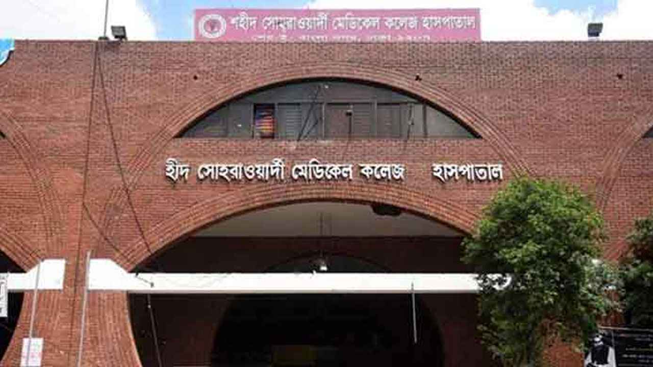 দালাল ধরতে হাসপাতালে র‌্যাবের অভিযান