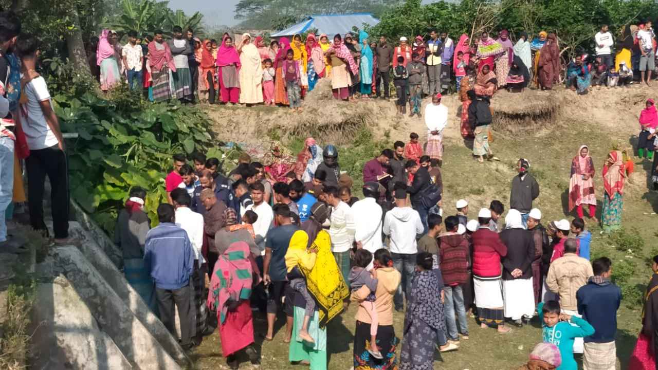 যশোরে আগুনে পোড়া যুবকের লাশ উদ্ধার