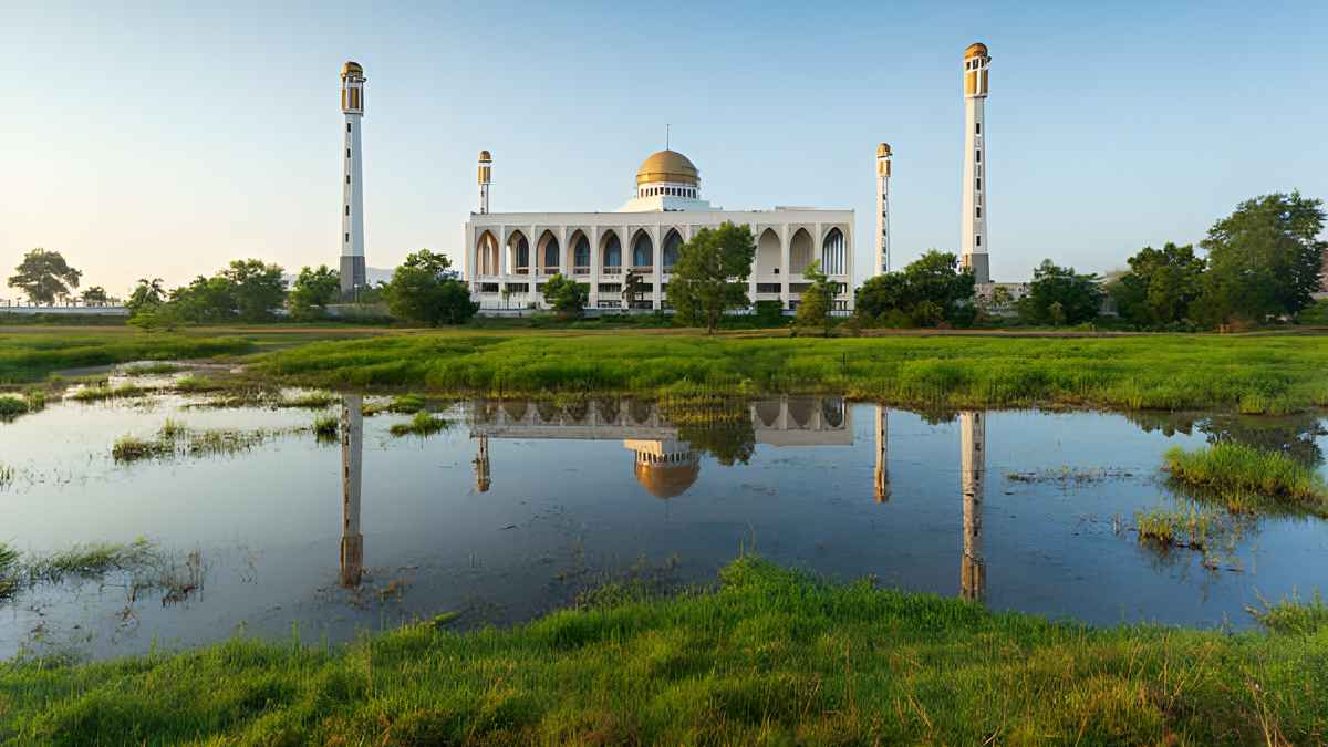 মসজিদ দূরে হলে সওয়াব বেশি কেন