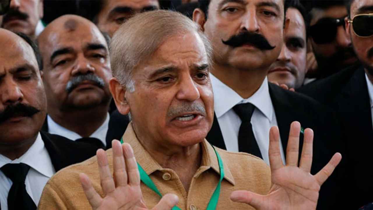 ফের পাকিস্তানের প্রধানমন্ত্রী হচ্ছেন শাহবাজ শরিফ