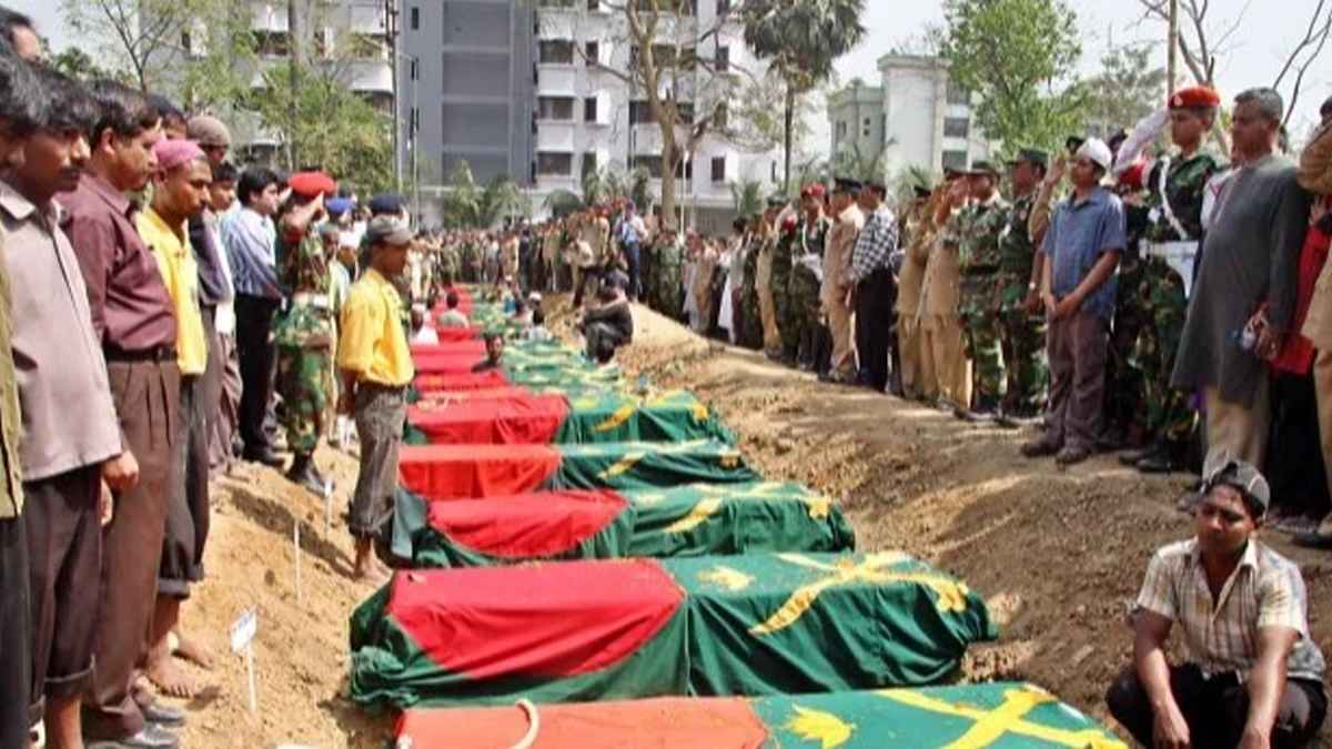 পিলখানা হত্যাকাণ্ডের ১৫তম বার্ষিকী আজ