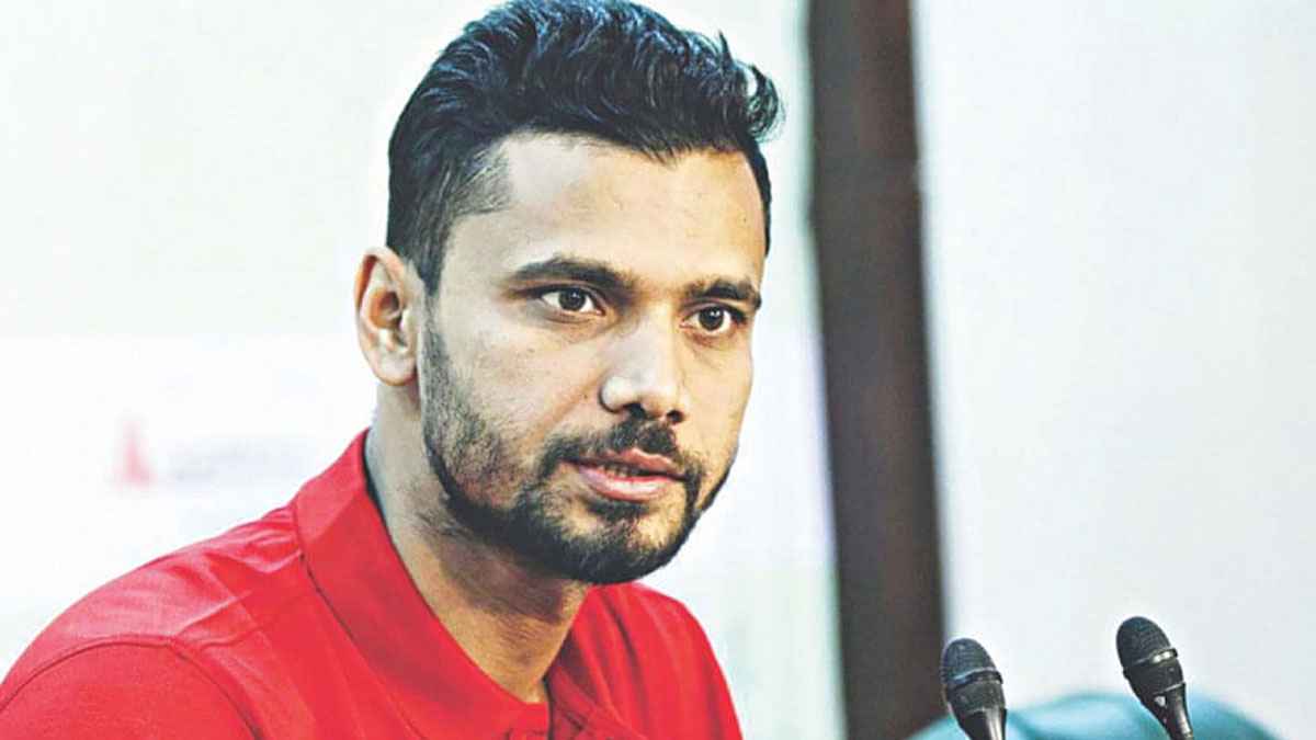 উপজেলা নির্বাচনের পোস্টারে মাশরাফির ছবি ব্যবহার না করার অনুরোধ