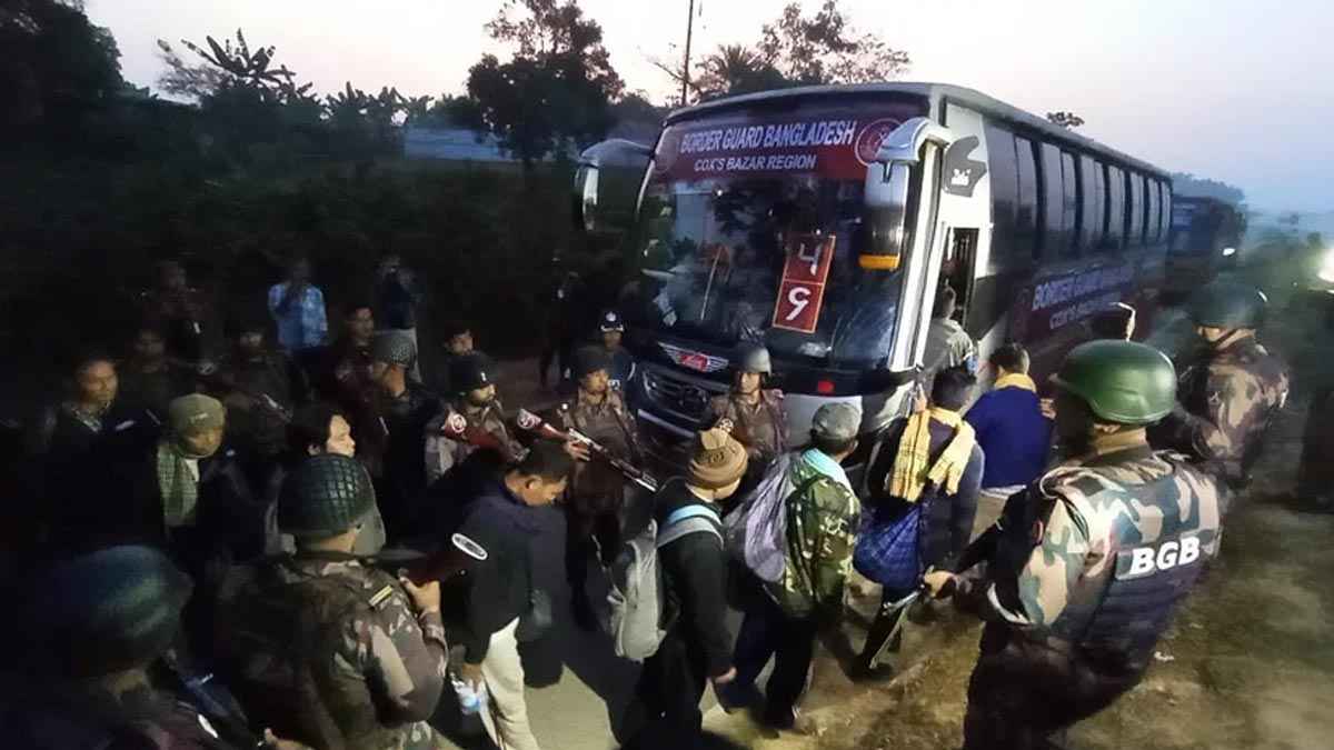 পালিয়ে আসা ৩৩০ সীমান্তরক্ষীকে হস্তান্তরের প্রক্রিয়া চলছে