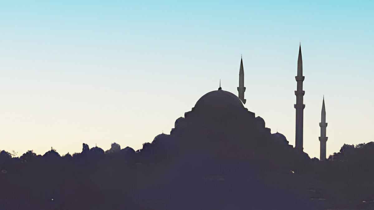 পরকালে ৫ কারণে মুমিন আফসোস করবে