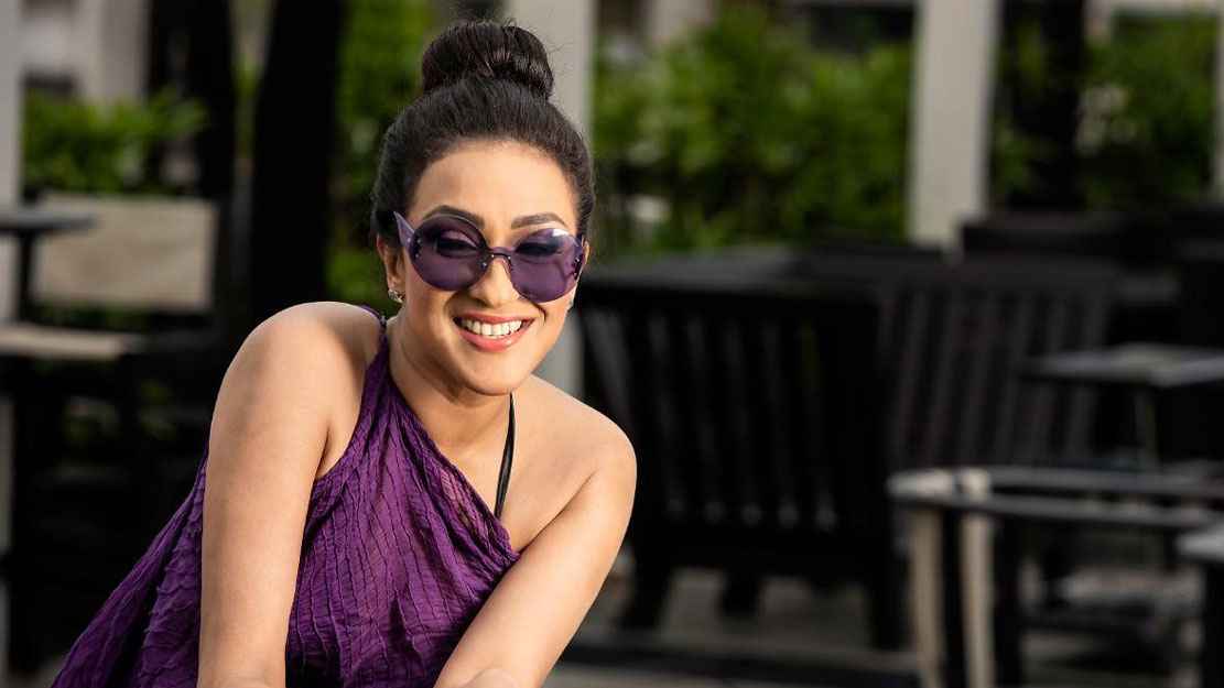 ঋতুপর্ণা কেন স্বামীর পদবী ব্যবহার করেন না— জানালেন কারণ