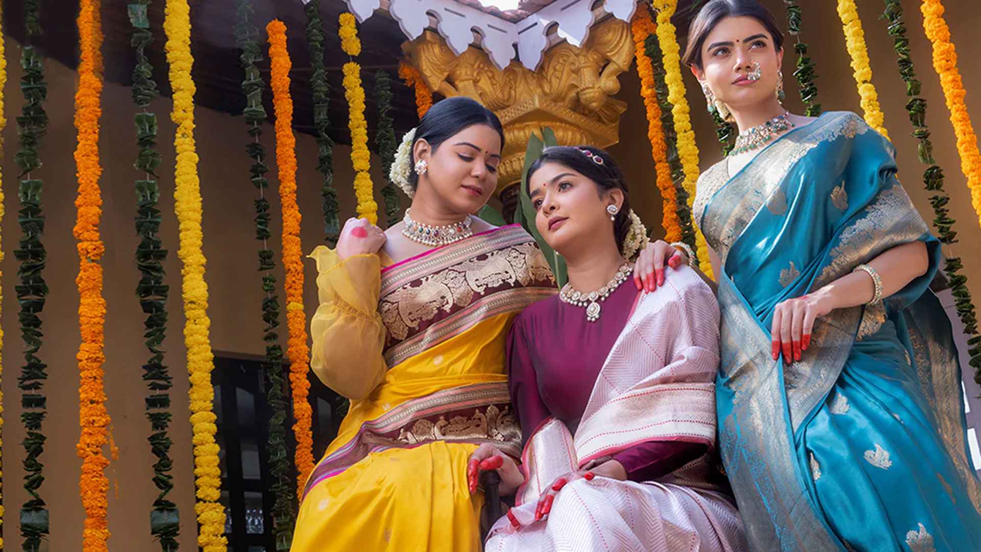 কোন ব্লাউজের সঙ্গে কেমন গয়না মানায়