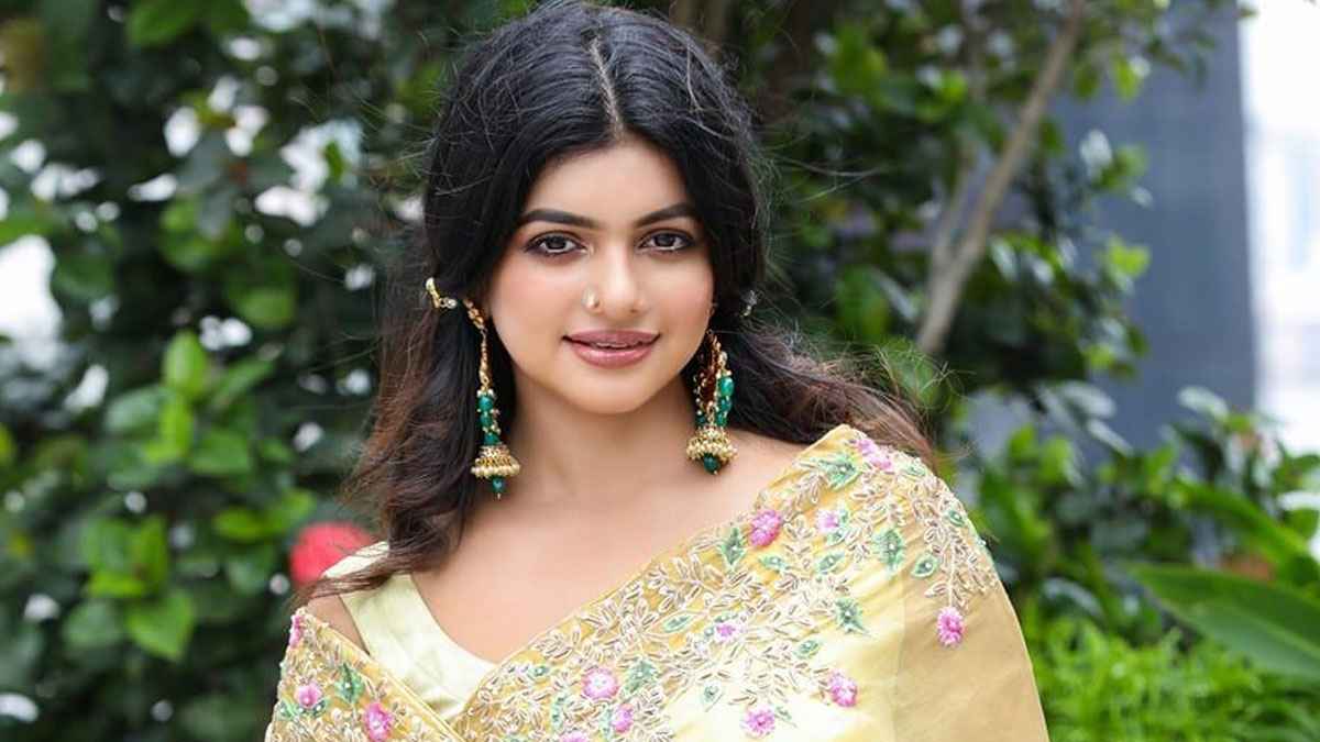 সংরক্ষিত আসনে মনোনয়ন ফরম কিনলেন সোহানা সাবা