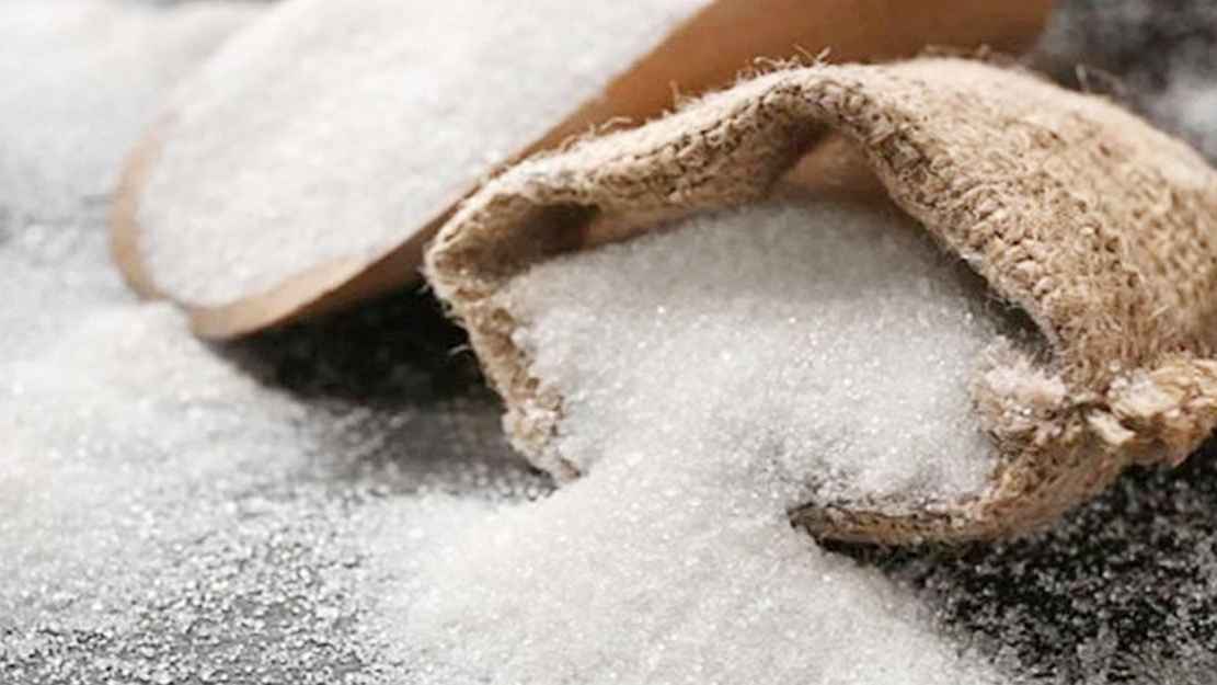 চিনির দাম বাড়ানোর সিদ্ধান্ত স্থগিত