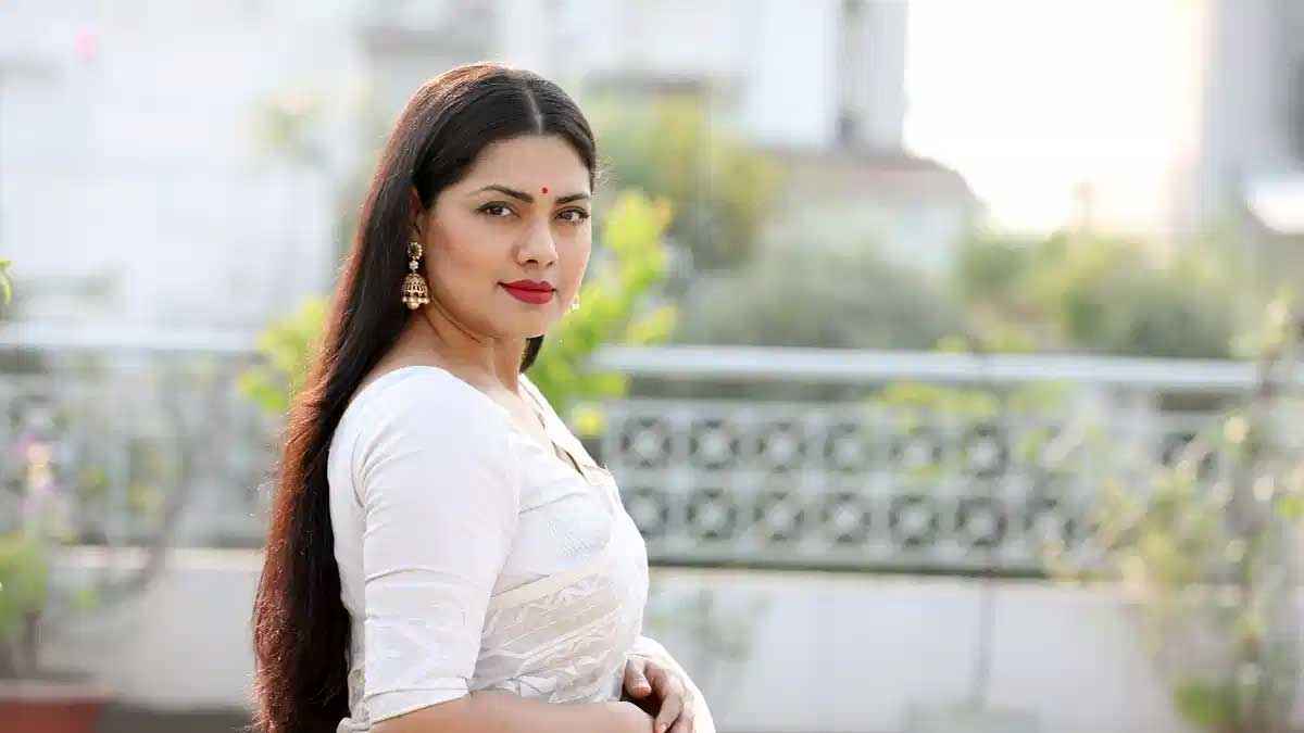 হারপিক বাংলাদেশের নতুন ব্র্যান্ড অ্যাম্বাসেডর নুসরাত ইমরোজ তিশা