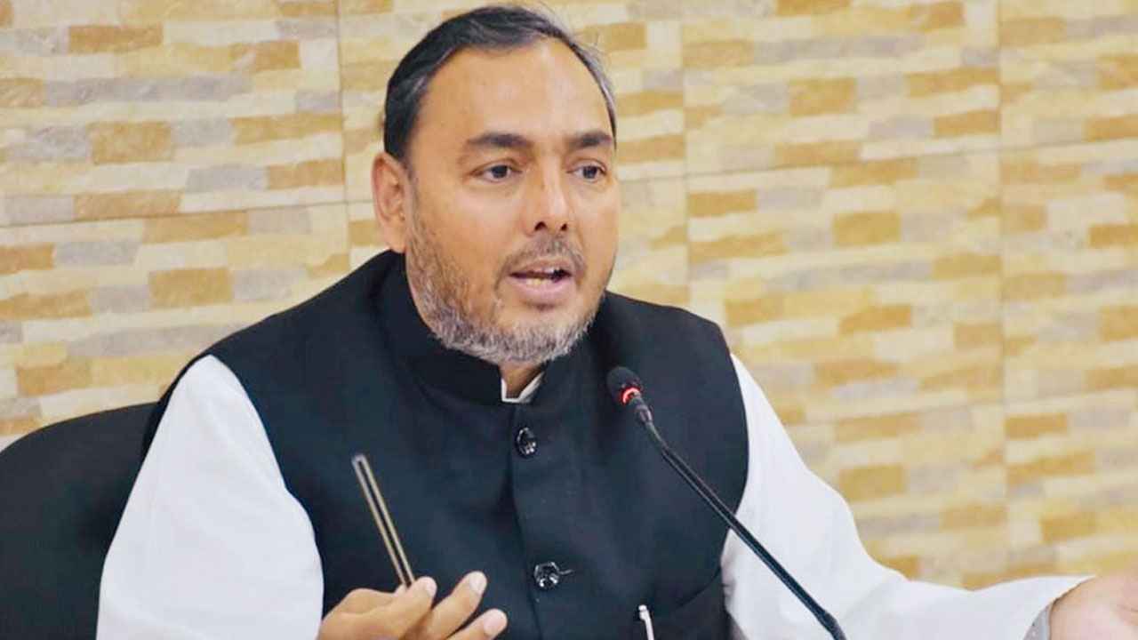 মানুষের হাতে প্রয়োজনের তুলনায় বেশি টাকা রয়েছে: বাণিজ্য প্রতিমন্ত্রী