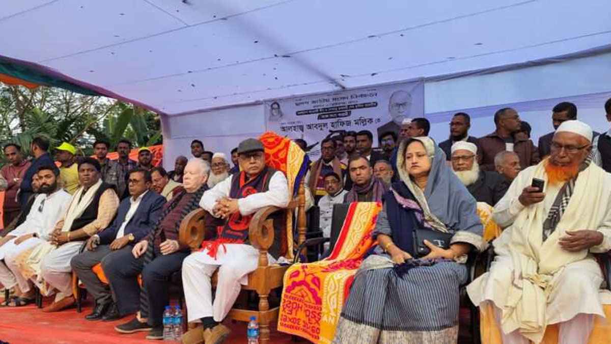 নৌকায় ভরসা রাখতে চায় বাকেরগঞ্জের মানুষ