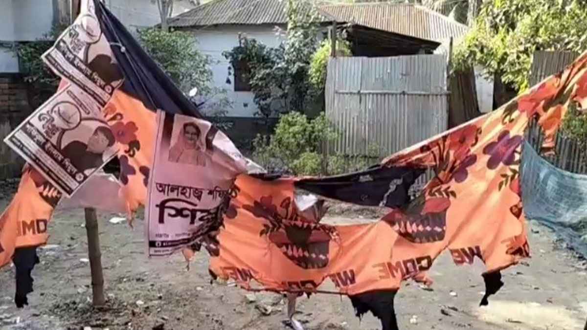 নাটোরে নৌকার প্রার্থী শিমুলের নির্বাচনী ক্যাম্পে আগুন