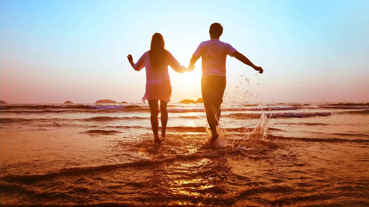 যে জীবনে ভালোবাসা নেই সে জীবনের মানে নেই