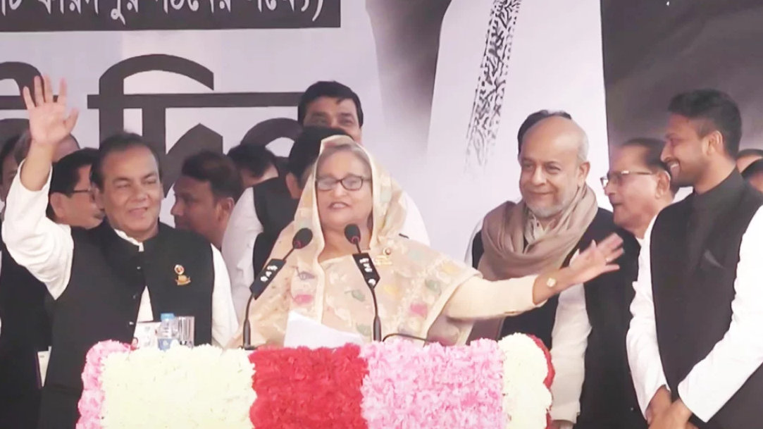 বক্তৃতার দরকার নেই, ইলেকশনে ছক্কা মেরে দিও: সাকিবকে প্রধানমন্ত্রী