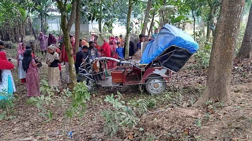 টাঙ্গাইলে পিকআপের ধাক্কায় অটোরিকশা চালকসহ নিহত ২