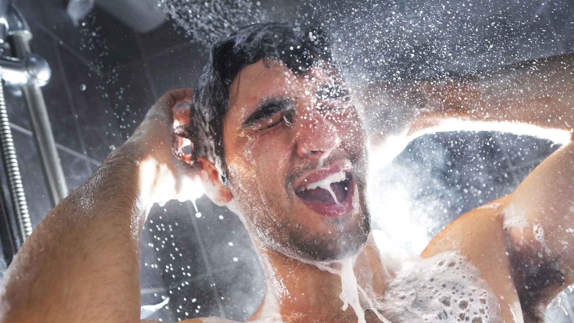 রোজ গোসলে শরীরের ক্ষতি