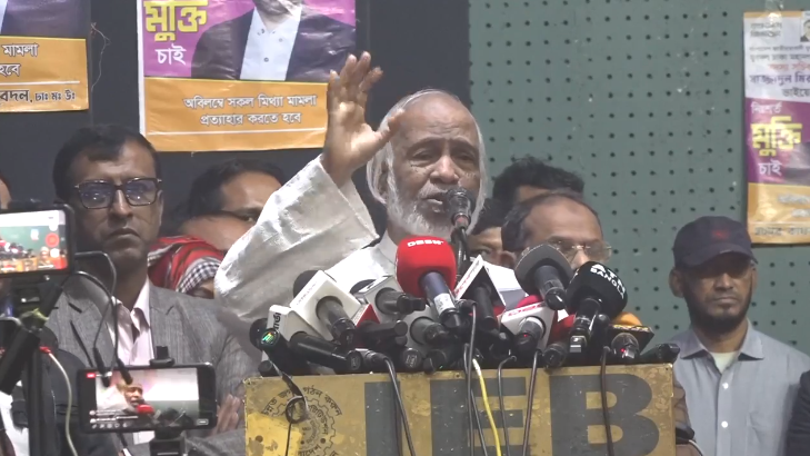 ‘বুকের বল দিয়ে সরকারের সব অস্ত্র-গুলি পরাভূত করবে বিএনপি’