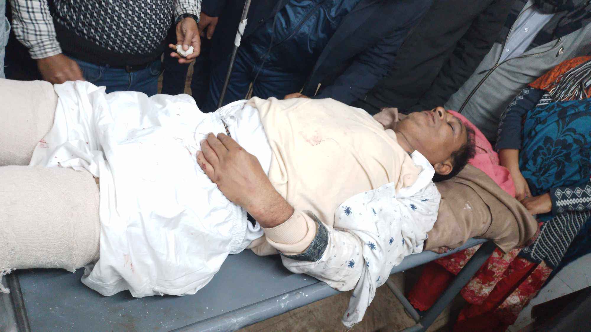 গাইবান্ধায় উপজেলা চেয়ারম্যানের ওপর দুর্বৃত্তের হামলা