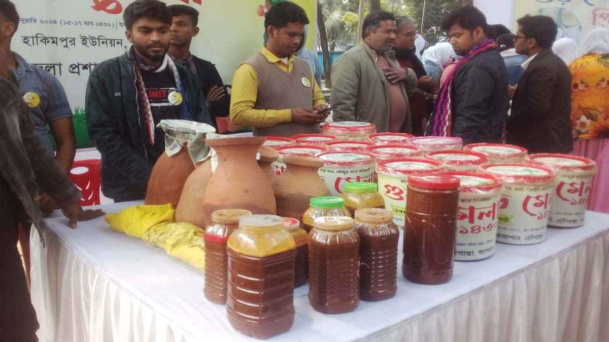 বর্ণাঢ্য আয়োজনে চৌগাছায় খেজুর গুড়ের মেলা