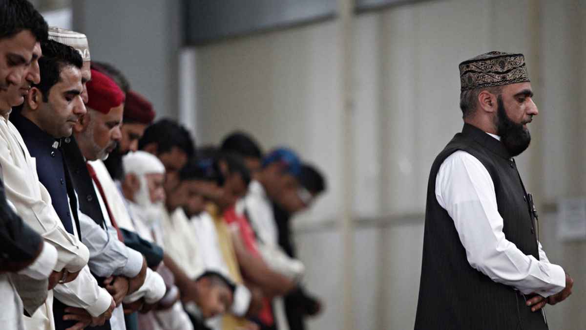 কেরাত আস্তের জায়গায় জোরে পড়লে করণীয়