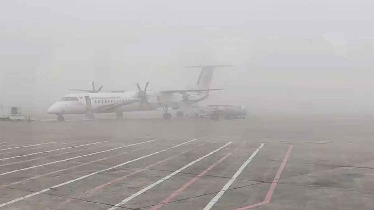 ঘন কুয়াশার কারণে অবতরণ করতে পারেনি ২ ফ্লাইট