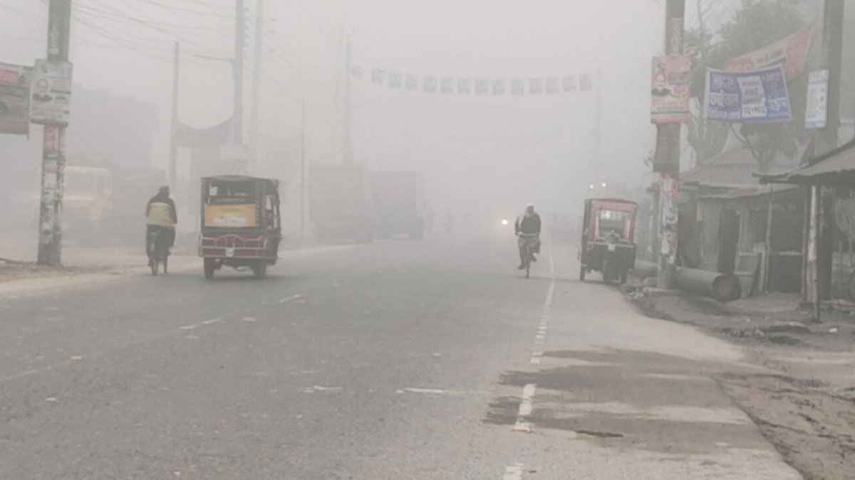শীতে কাবু নীলফামারীর জনজীবন, ৮ দিনেও দেখা মেলেনি সূর্যের