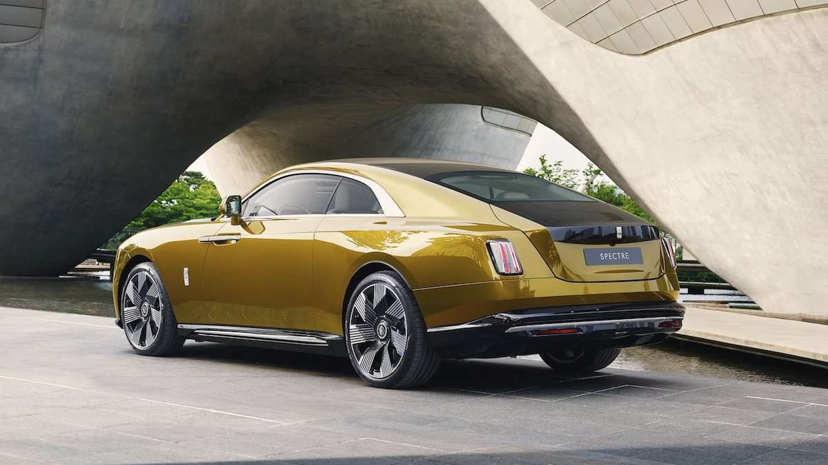 rolls-royce-spectre-full-ev-launched-1686927586 rolls-royce-spectre-full-ev-launched-1686927586