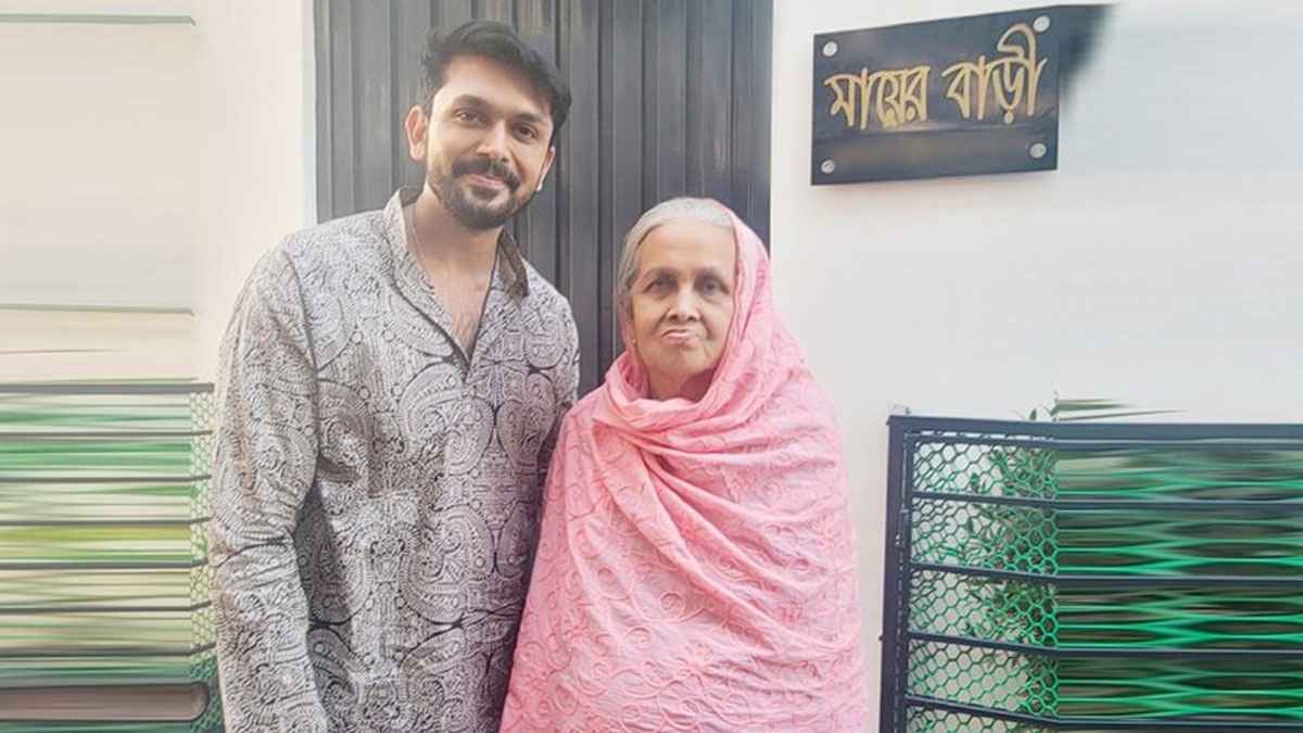 মা হারালেন চিত্রনায়ক আরিফিন শুভ