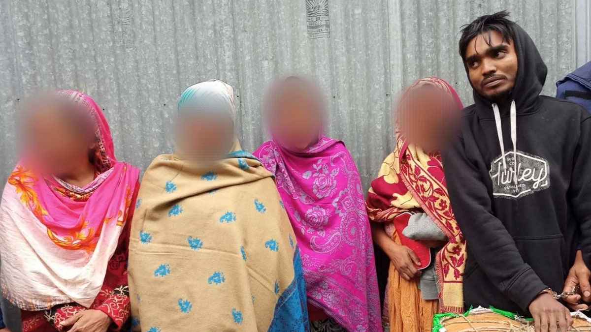 টাঙ্গাইলে ১ মণ গাঁজাসহ গ্রেফতার ৫