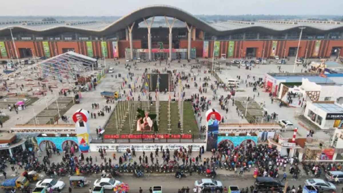 বাণিজ্য মেলায় প্রবেশে গুনতে হবে বাড়তি টাকা, টিকিট মিলবে অনলাইনেও