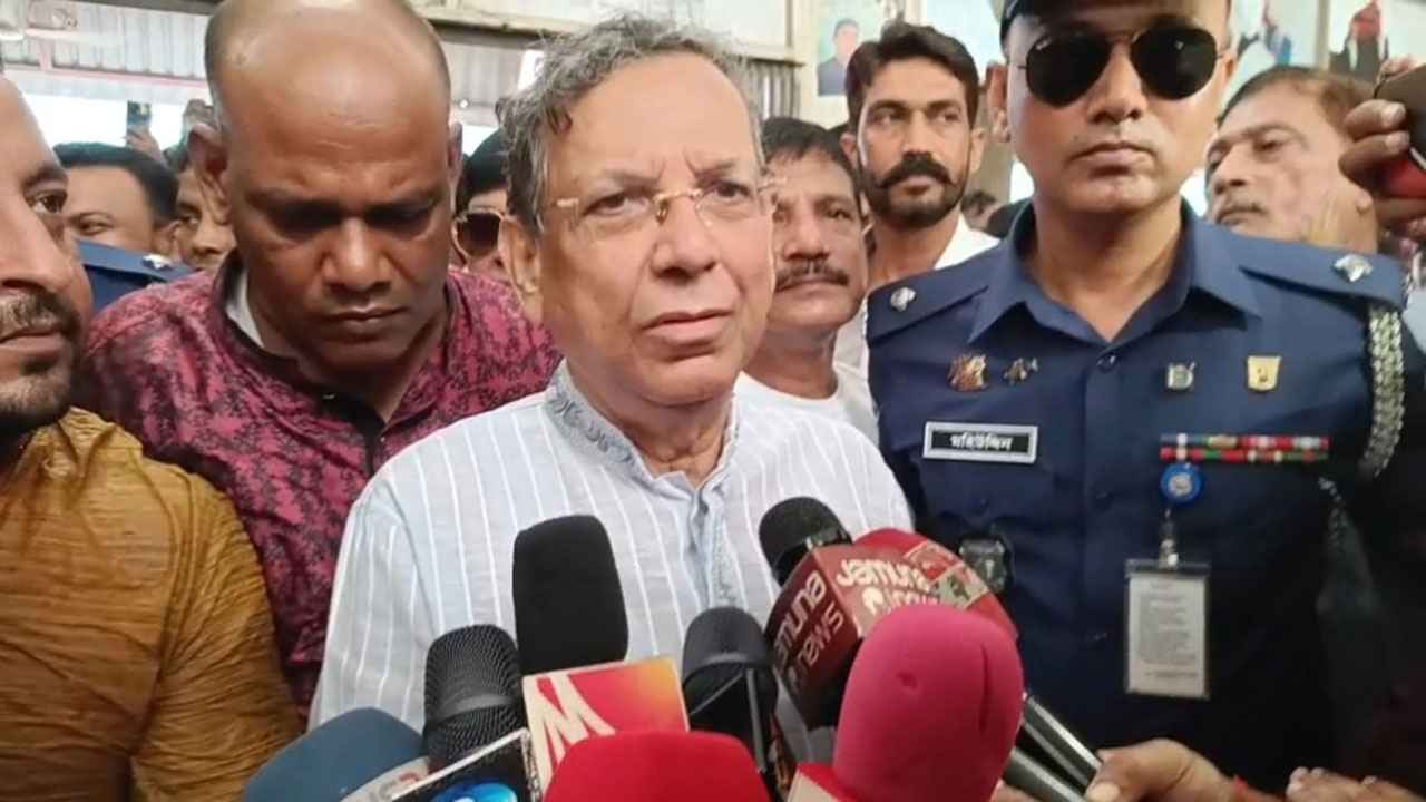 ‘স্বাধীনতাবিরোধীদের প্রেতাত্মারা আন্দোলনের নামে ষড়যন্ত্রে লিপ্ত’
