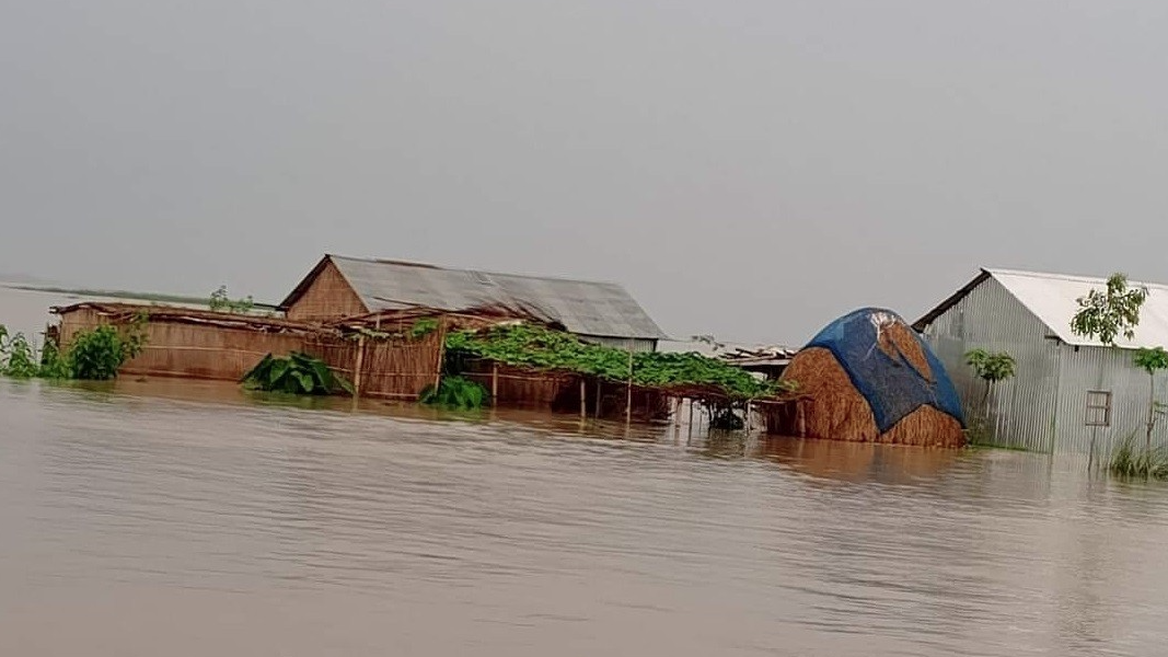 গাইবান্ধায় বন্যা মোকাবিলায় প্রশাসনের নানা উদ্যোগ
