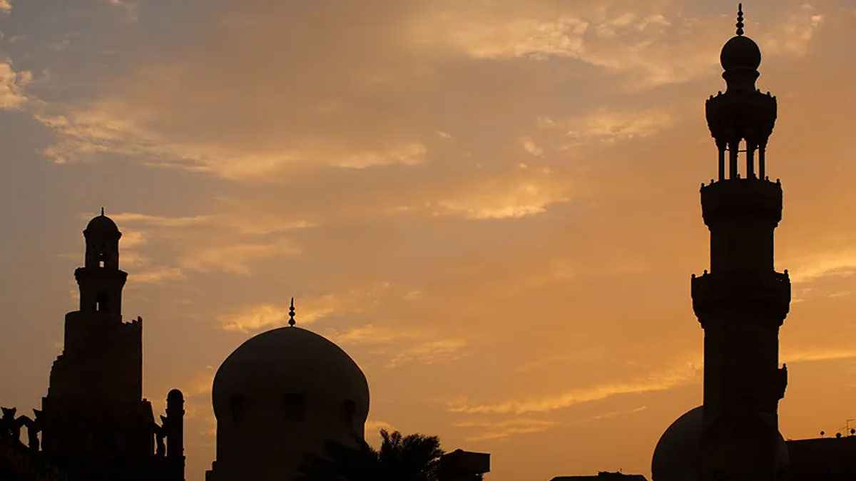 হাদিসে সবচেয়ে গরিব বলা হয়েছে যাকে