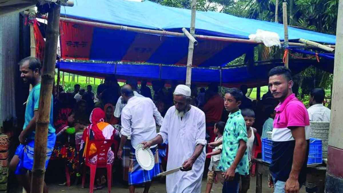 আত্মার শান্তি কামনায় মৃত্যুর আগেই চল্লিশা খাওয়ালেন জীবিত মারফত আলী!