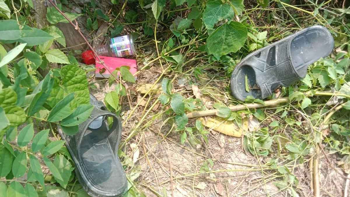 নদীর পাড়ে মিলল যুবকের অর্ধগলিত  লাশ