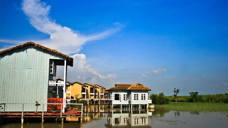 RESORT
