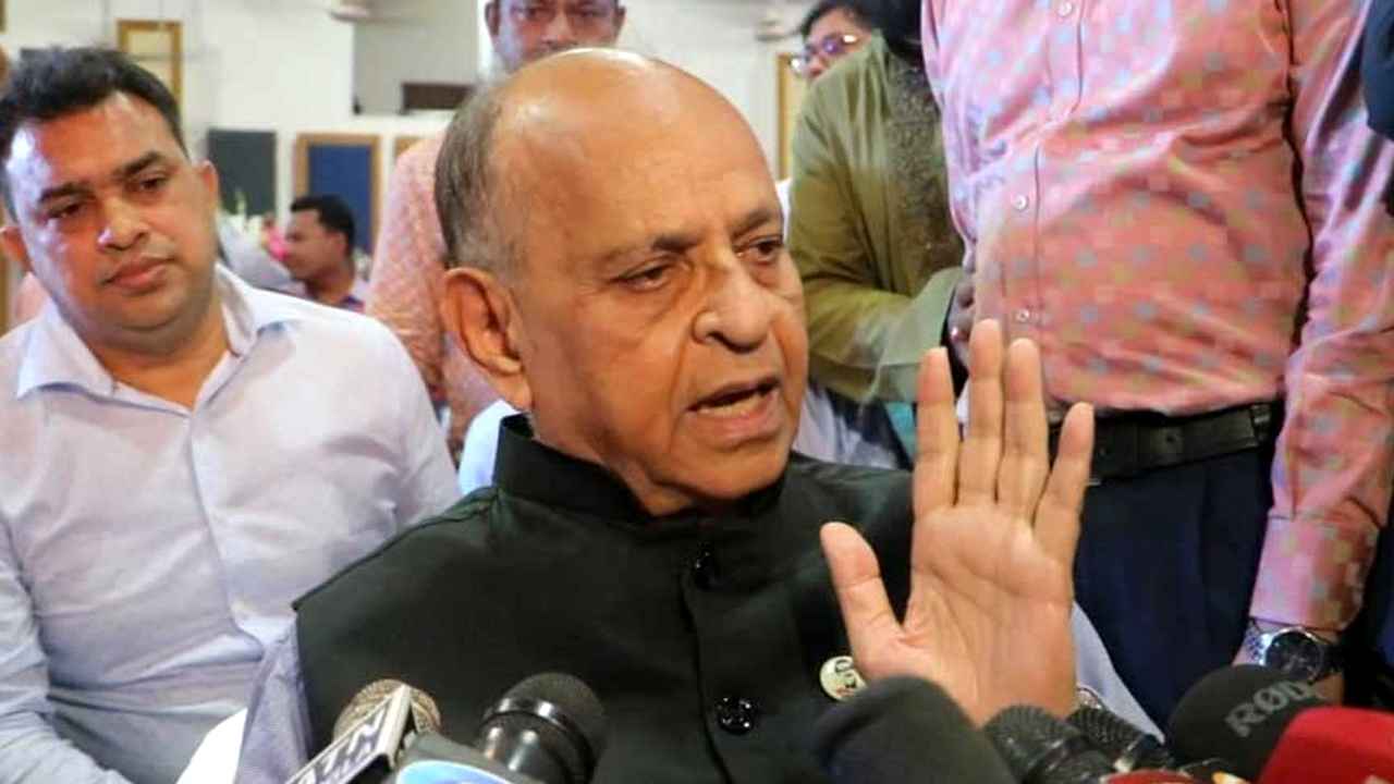 ‘আতঙ্কিত হবেন না, রাসেলস ভাইপারের এন্টিভেনম পর্যাপ্ত মজুদ আছে’