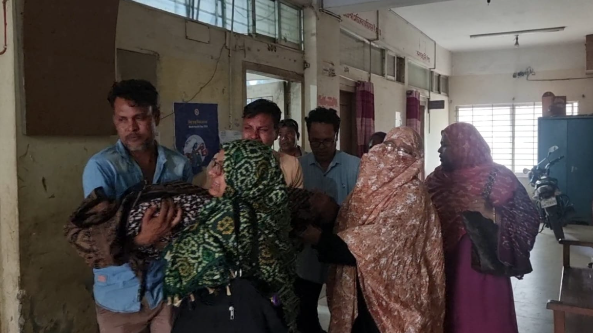 গাংনীতে ট্রেনিং ক্লাসেই লাশ হয়ে বাড়ি ফিরলেন শিক্ষিকা মৌসুমী