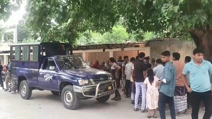 চাঁপাইনবাবগঞ্জে জমিজমা সংক্রান্ত বিরোধের জেরে নিহত ১ 